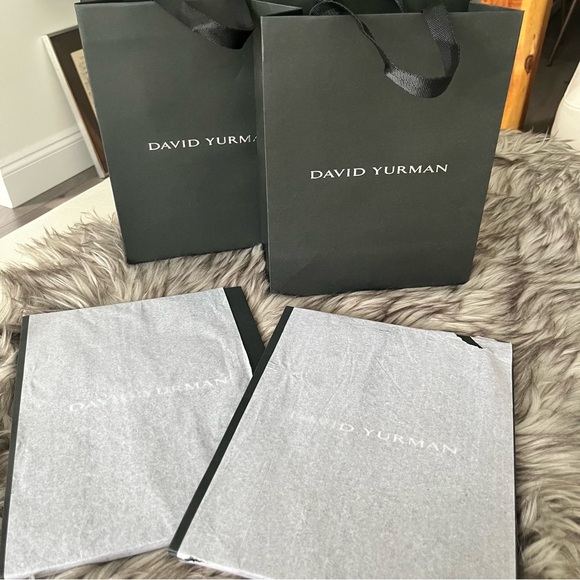 DAVID YURMAN Scarlett Johansson Catalogue Books+ Shopper bags - Picture 6 of 6